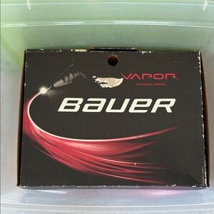 Bauer Vapor Dynamic Speed Skate Box - Red and Black